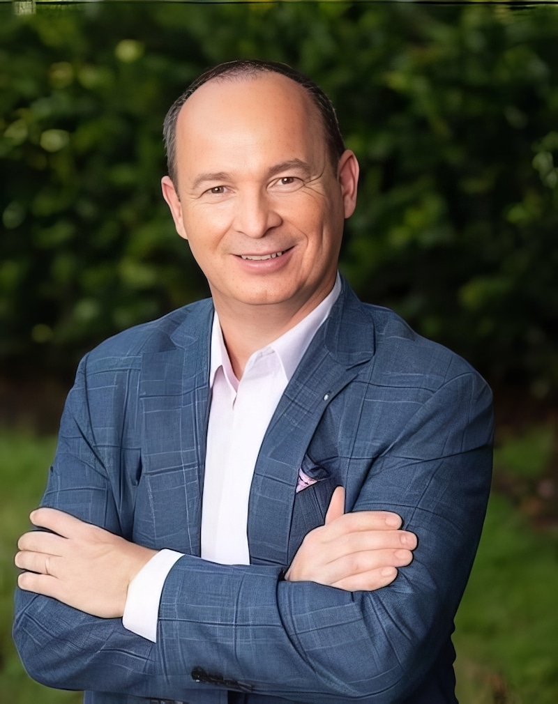 1735058711 63a07d98989451c5313d259a Untitled 1dr 1Edit (1)Edit 2